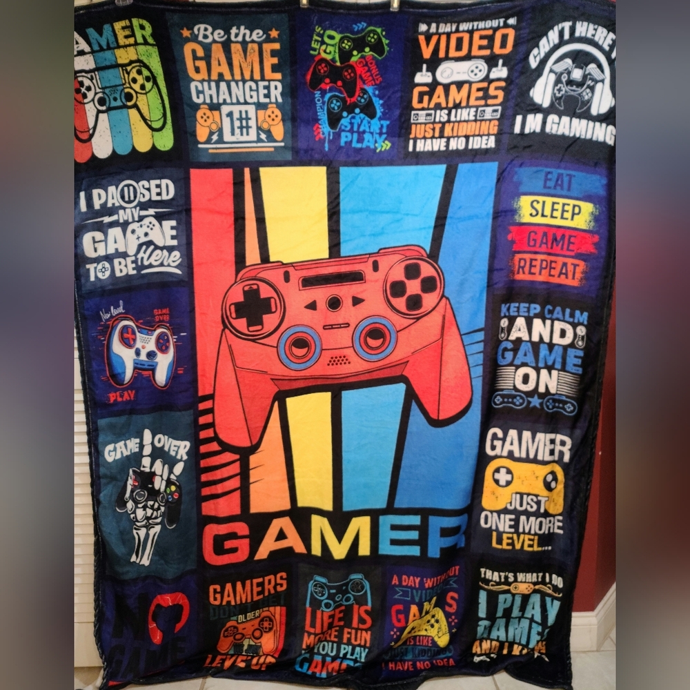 Cozy Gaming Controller Huge Throw Blanket - Gamer Design Soft Fleece NWT